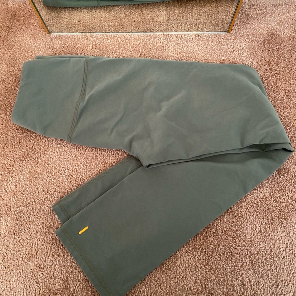 Lucy yoga pants
